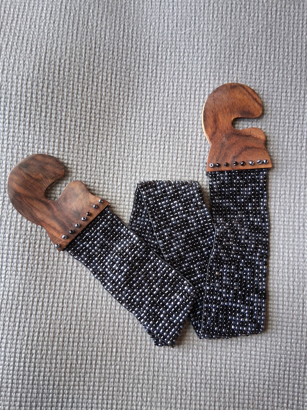 Handmade Women's Black Beaded Elastic Belt with Wooden Hook Ends